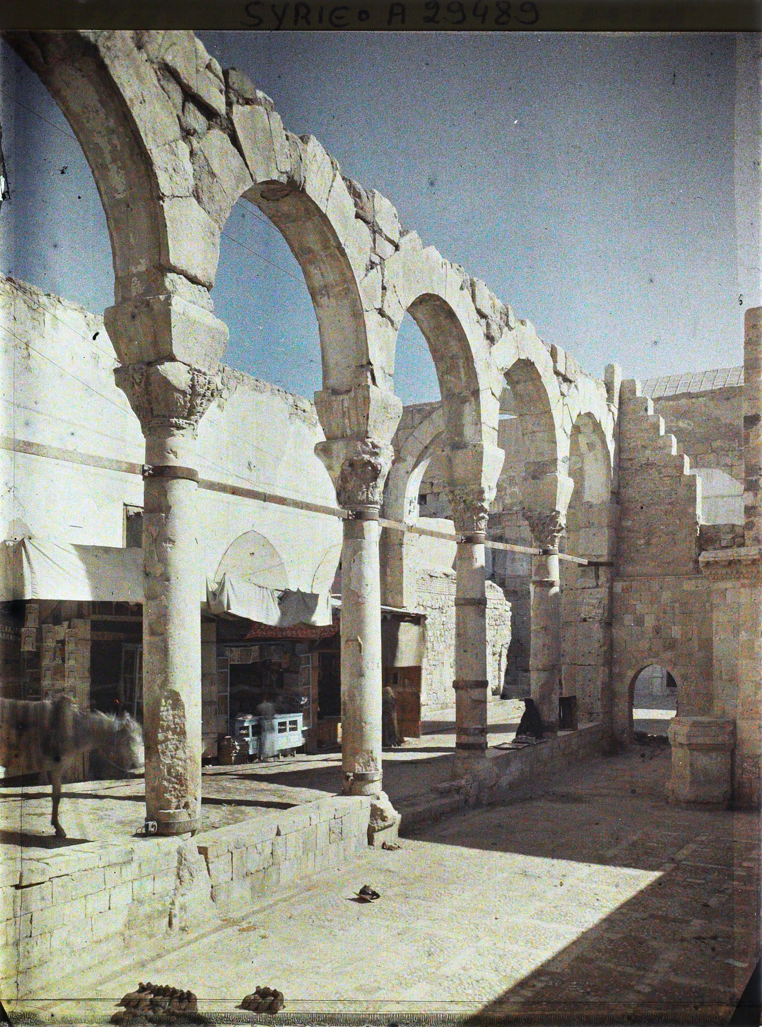 Image représentant Vestiges antiques menant à la mosquée des Omeyades