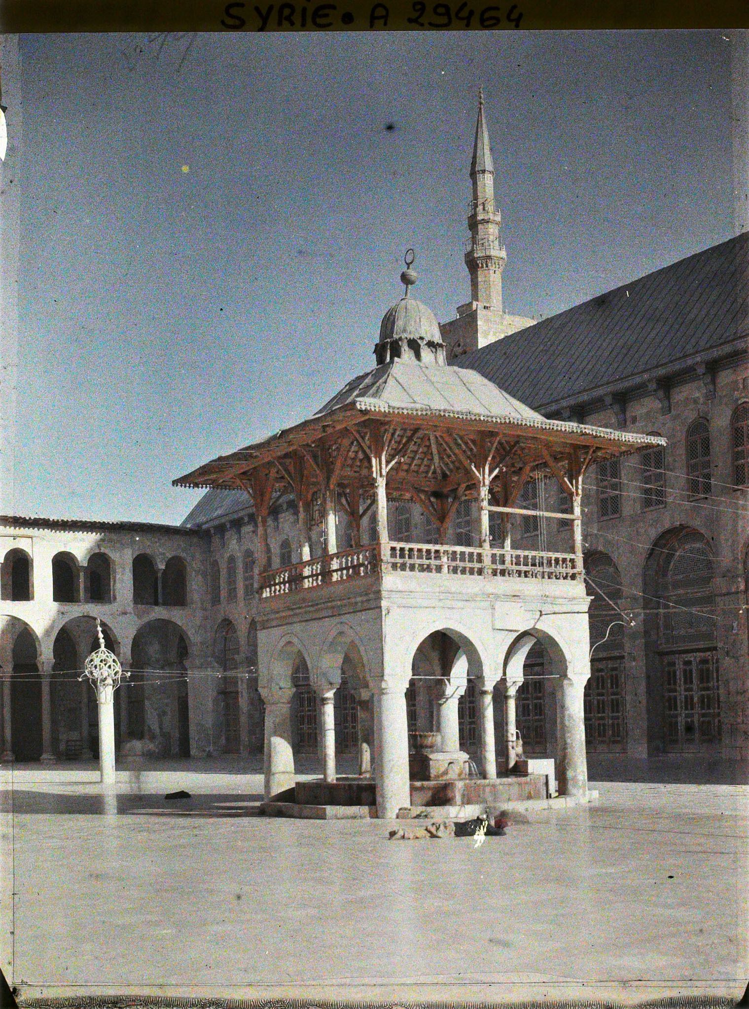 Image représentant Dôme de la Fontaine (Qubbat en Naufara) dans la cour de la mosquée des Omeyades
