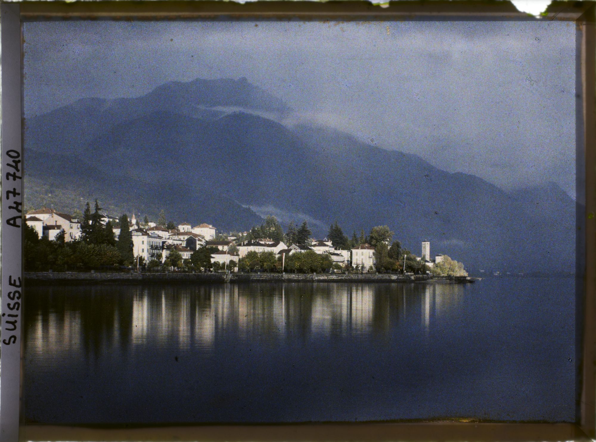 Image représentant Panorama de Muralto, Rivapiana et le lac Majeur par temps d'orage