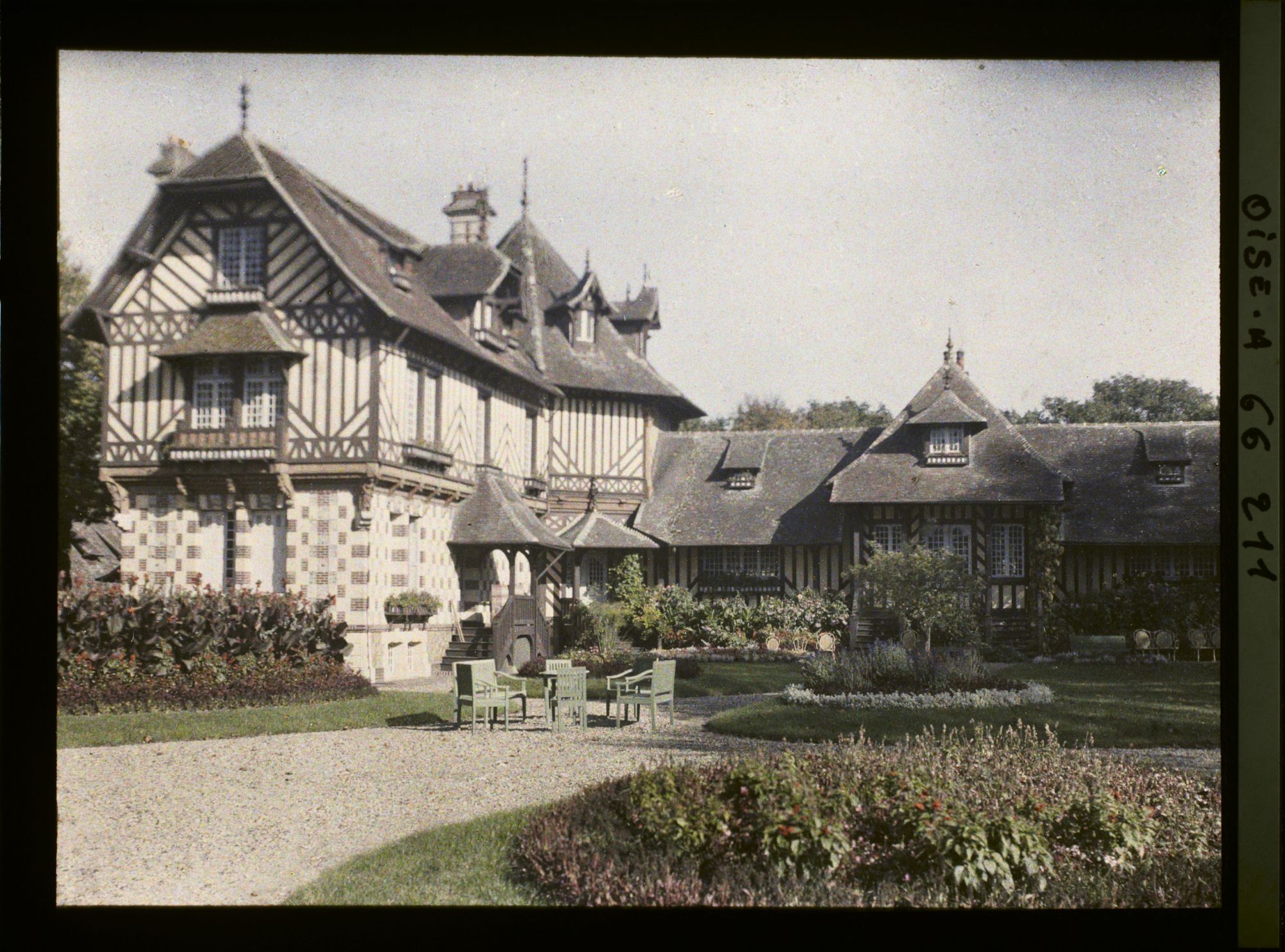 Image représentant Communs du château des Fontaines : la "Maison normande"