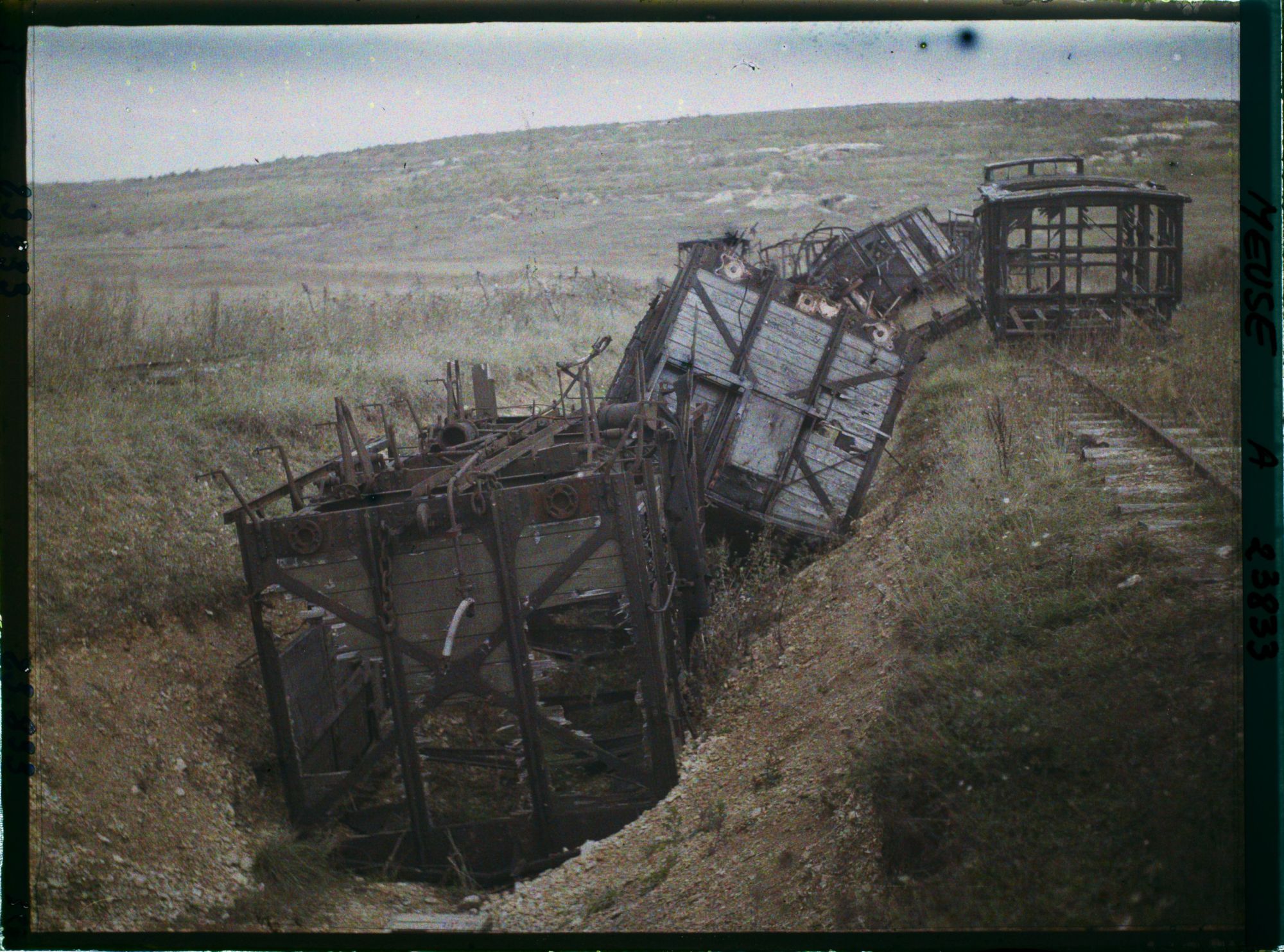 Image représentant France, Bras, Le train sauveur vu le très près