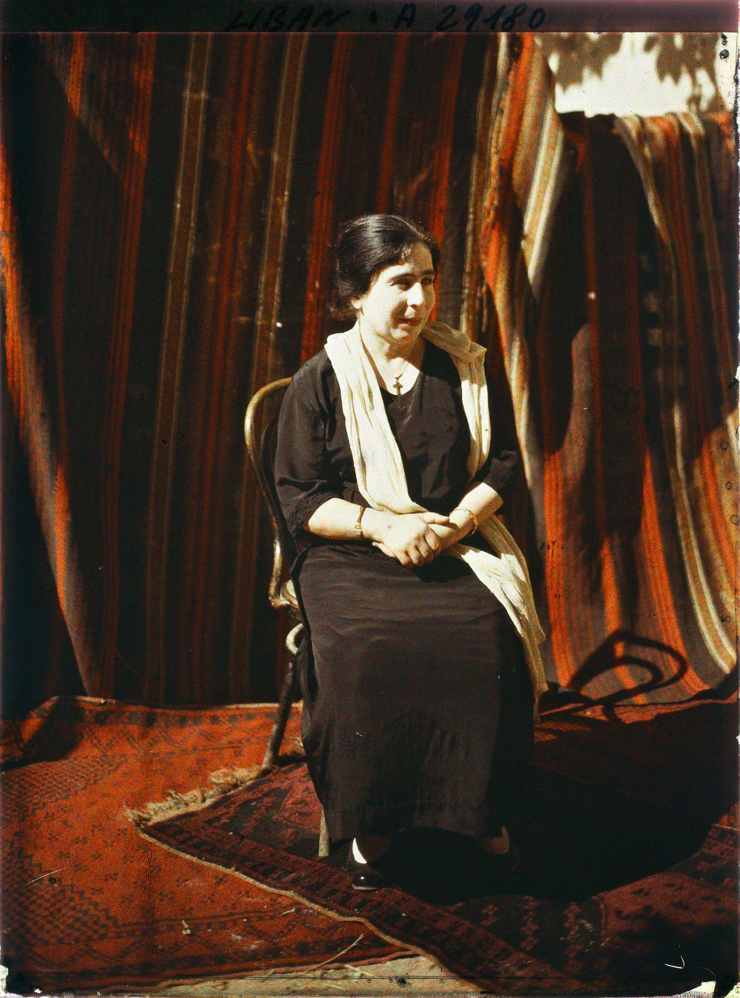 Image représentant Mademoiselle Cateb, nièce de Monseigneur Domani