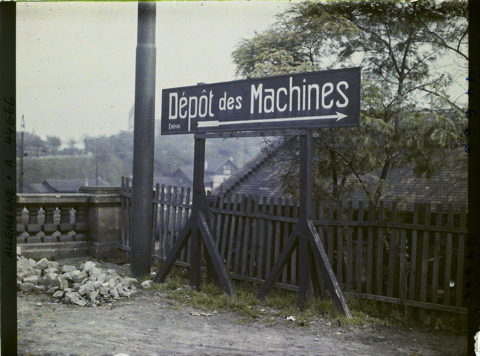 Image représentant Allemagne, Mayence, Inscription Dépôt des machines