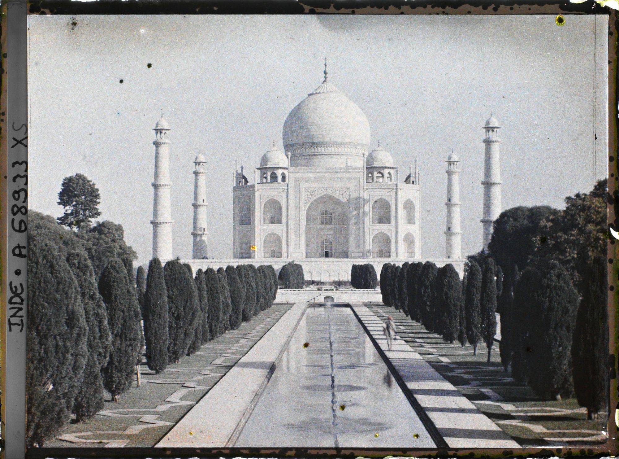 Image représentant Le grand canal axial et le mausolée du Taj Mahal
