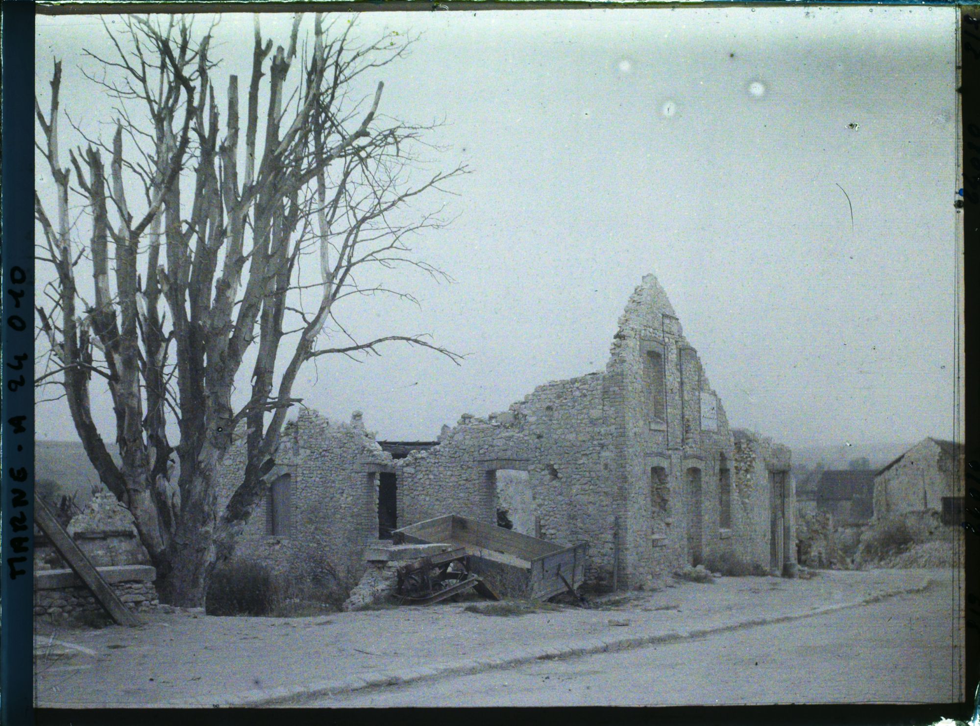 Image représentant Ville en Tardenois, Ruines Grande Rue