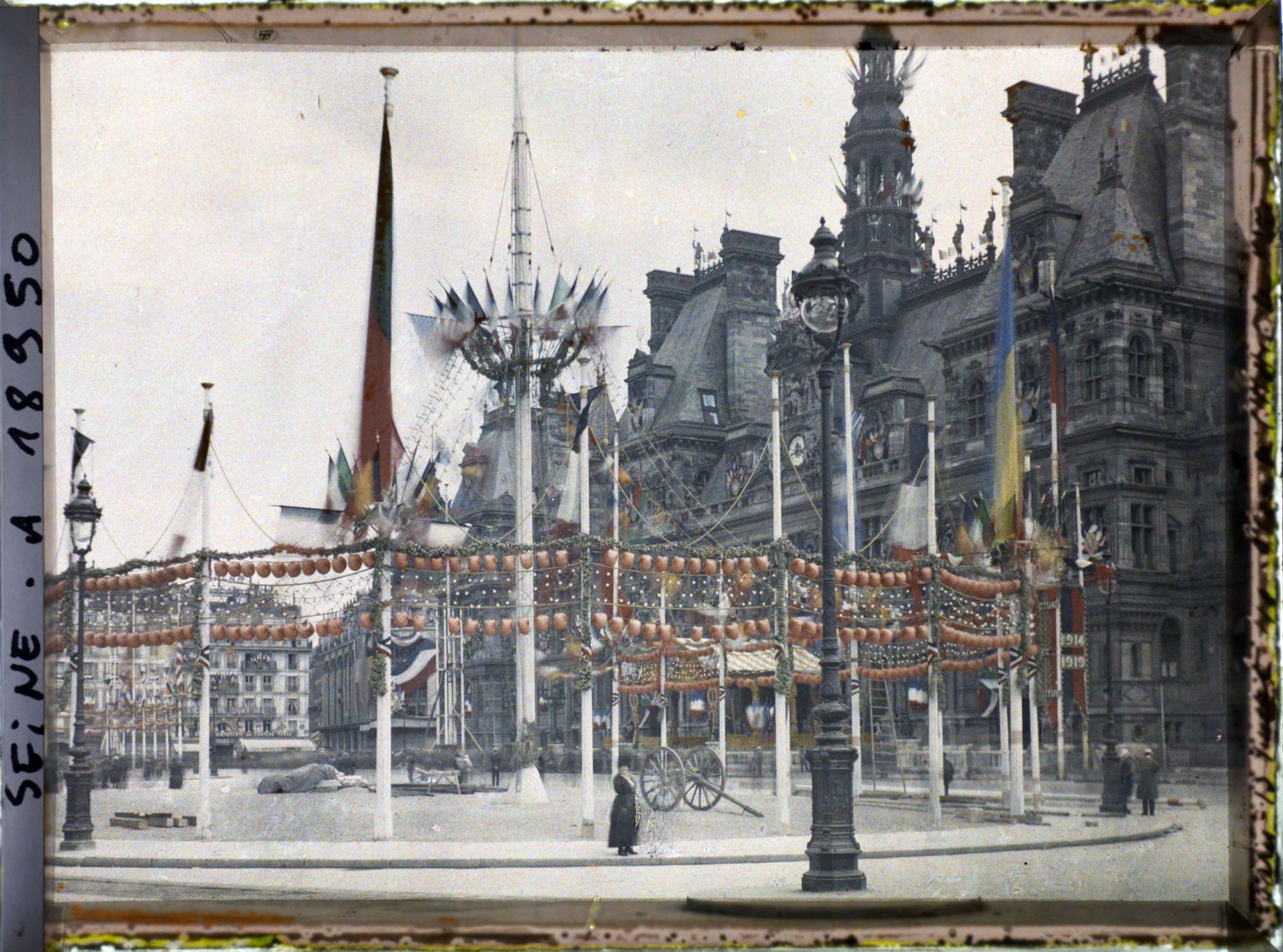 Image représentant La réception des maréchaux de France à l'hôtel de ville pour les fêtes de la Victoire des 13 et 14 juillet 1919