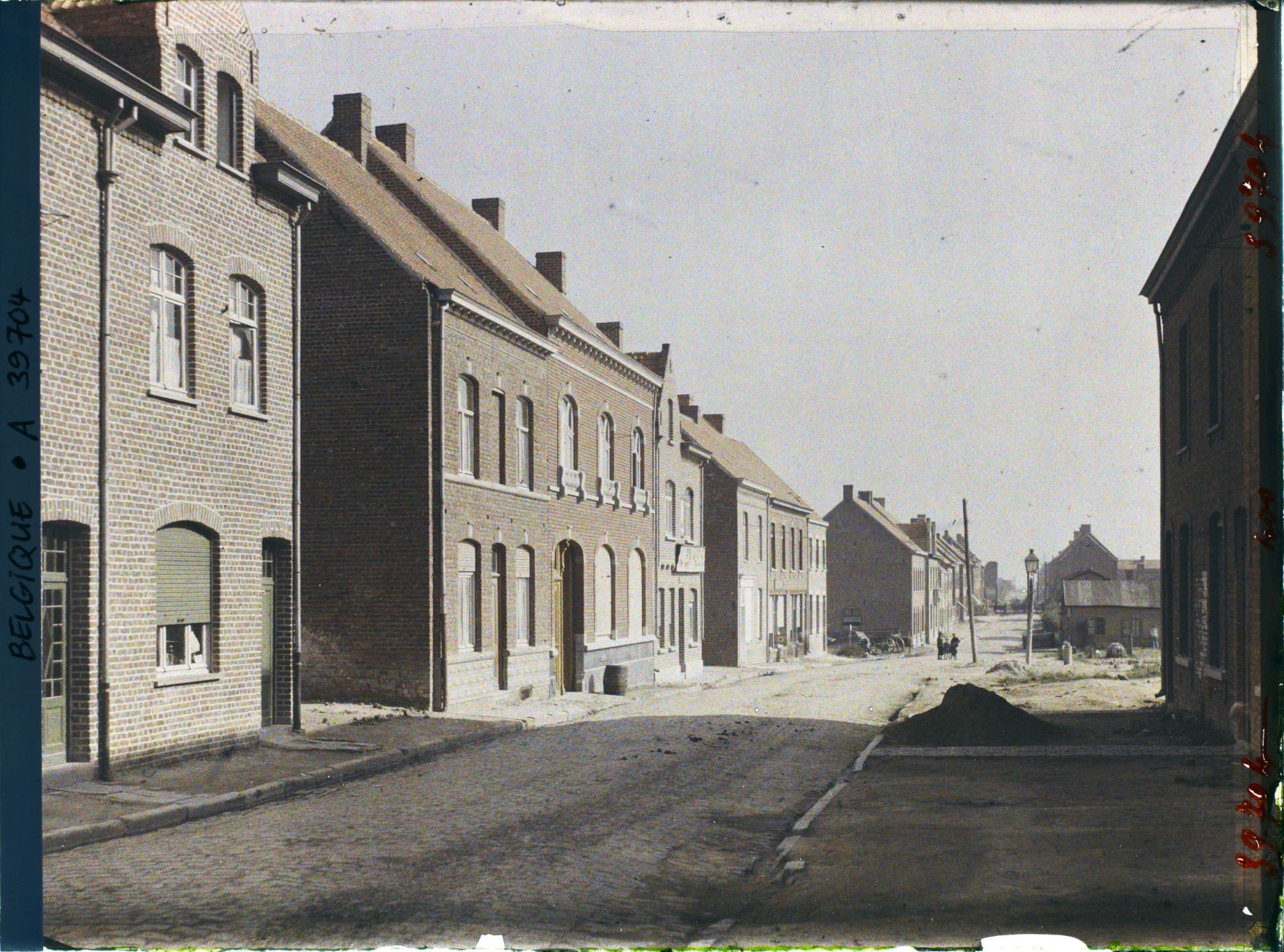 Image représentant Belgique, Neuve Eglise, Grande Rue reconstruite