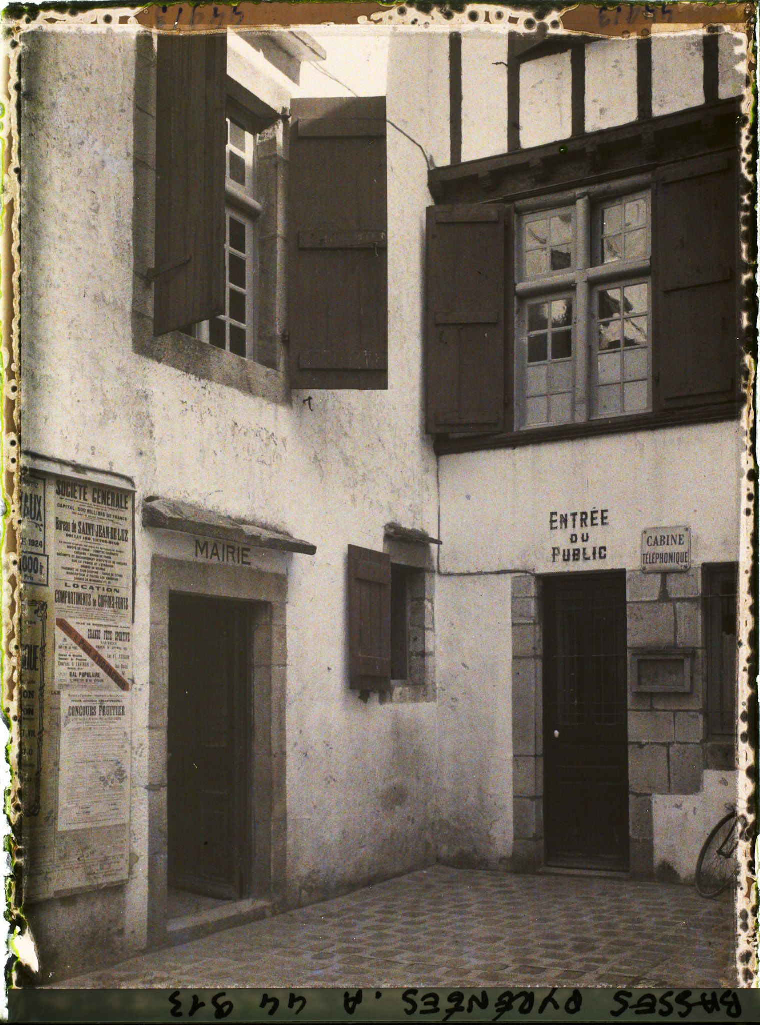 Image représentant France, Ciboure, La Mairie et la Poste