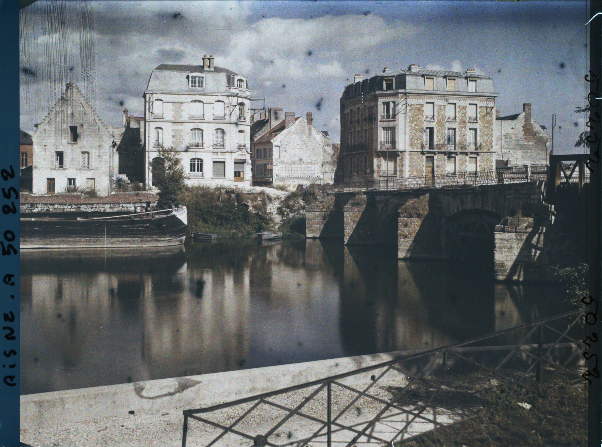 Image représentant France, Soissons, Entrée du Faubg St Vaast et Pont des Anglais