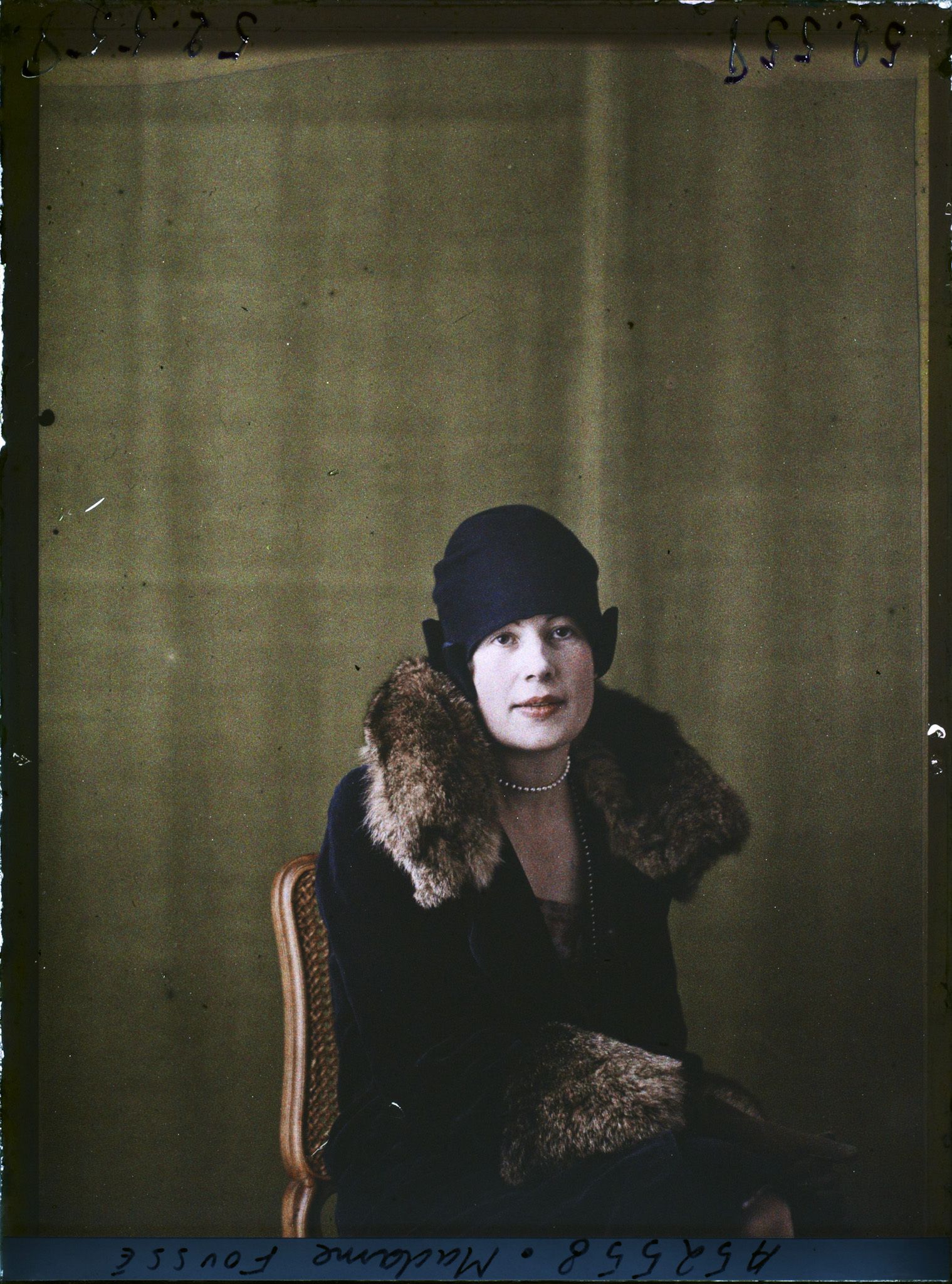 Image représentant https://musee-albert-kahn.s-museum.fr/home/NWQ2OTAwYzNmYjZlZTk1ZWQwODJmMjY4L2dlbmVyaWMtbm90aWNlLXRhYi9hdXRob3JpdHkvNjE3YTc5ZjVjZjhiODk2OGIzMzM3ZDIx/5d6900c3fb6ee95ed082f268/generic-notice-tab/authority/617a79ebcf8b8968b3336d62 Madame Foussé
