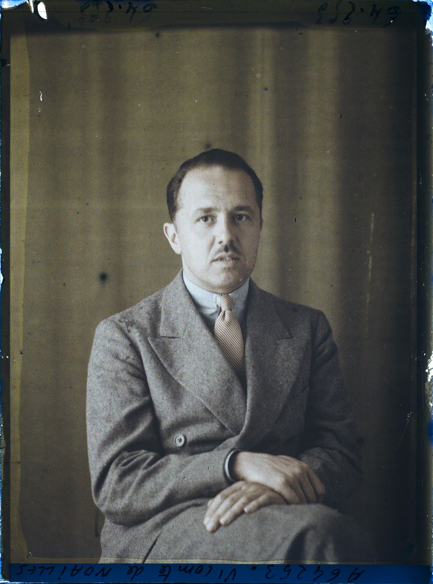 Image représentant https://musee-albert-kahn.s-museum.fr/home/NWQ2OTAwYzNmYjZlZTk1ZWQwODJmMjY4L2dlbmVyaWMtbm90aWNlLXRhYi9hdXRob3JpdHkvNjE3YTc5ZjVjZjhiODk2OGIzMzM3ZDIx/5d6900c3fb6ee95ed082f268/generic-notice-tab/authority/617a79ebcf8b8968b33374c7 Le Vicomte Charles de Noailles