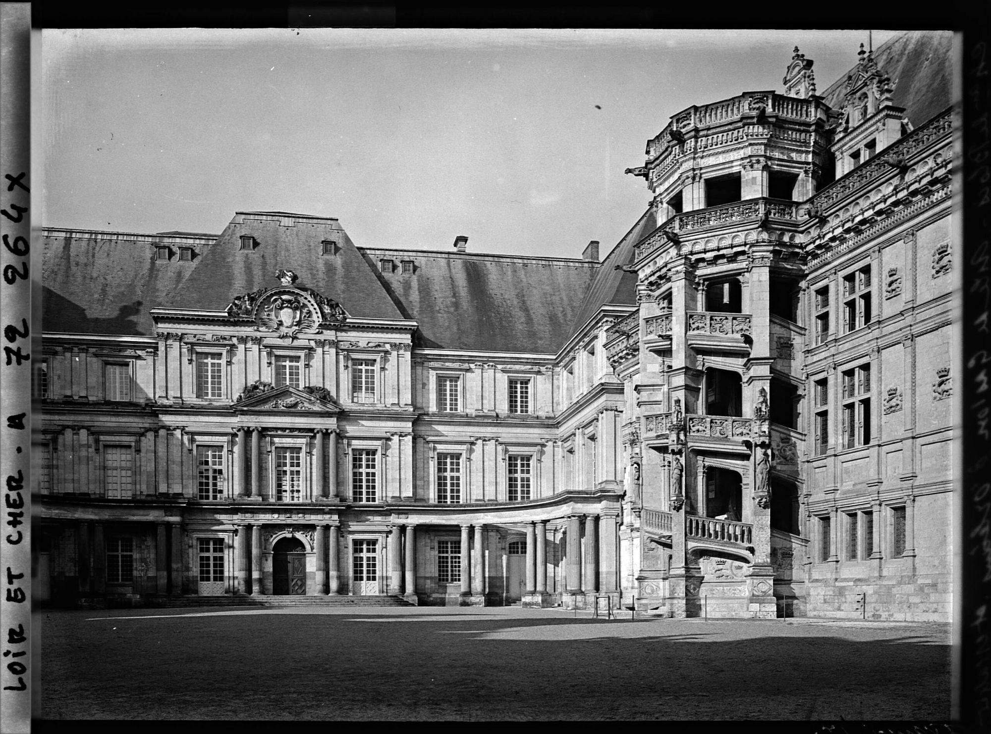 Image représentant L'escalier du château