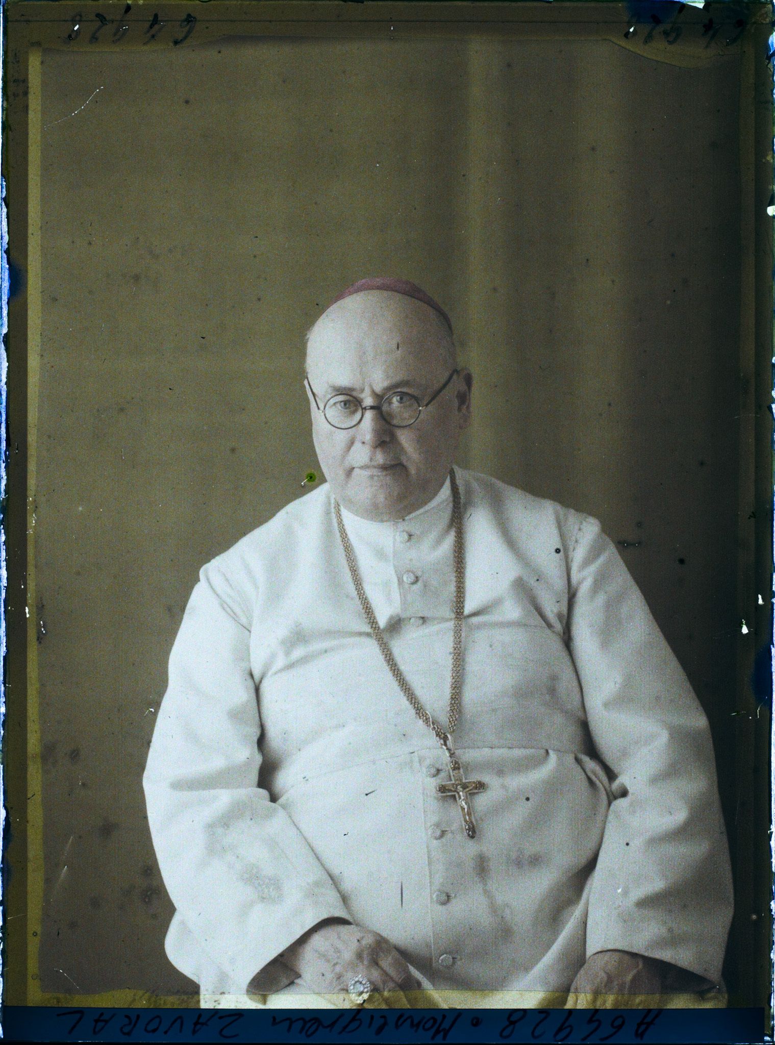 Image représentant https://musee-albert-kahn.s-museum.fr/home/NWQ2OTAwYzNmYjZlZTk1ZWQwODJmMjY4L2dlbmVyaWMtbm90aWNlLXRhYi9hdXRob3JpdHkvNjE3YTc5ZjVjZjhiODk2OGIzMzM3ZDIx/5d6900c3fb6ee95ed082f268/generic-notice-tab/authority/617a79ebcf8b8968b3337ab4 Monseigneur M. Zavoral