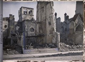 Image représentant France , Reims, Rue de Vesles & Eglise St Jacques