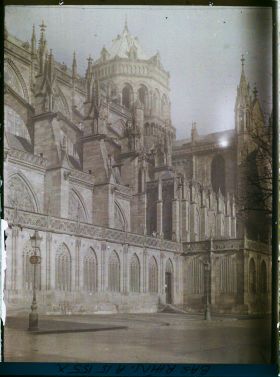 Image représentant France, Strasbourg, La facade droite de la Cathédrale, avec la tour octogonale centrale