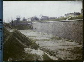 Image représentant Les fortifications à la porte d'Orléans (?)
