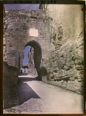 Image représentant France, Bourg s/Gironde, Porte Batelleyre