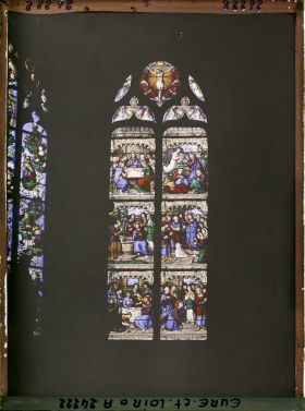Image représentant Vitraux de la chapelle absidiale du Sacré-Coeur de l'église Saint-Pierre