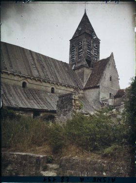 Image représentant France, Ressons-le-long, L'Eglise du Village
