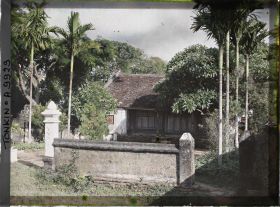 Image représentant Un petit temple à proximité du temple principal