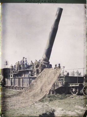 Image représentant Belgique, près de Loo, Cannonière sur le Canal de l'Yser près Loo; Visite du Roi des Belges