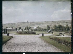 Image représentant France, Verdun, A l'intérieur du Cimetière
