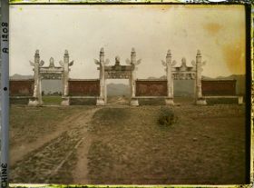 Image représentant Ming Shisanling (" Treize Tombeaux des Ming ")
