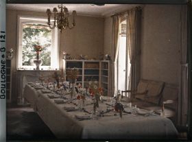 Image représentant La salle à manger du cercle Autour du Monde