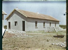 Image représentant France, Noyon, Cité du Jardin de l'Hôpital Type d'une Maison
