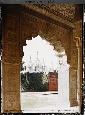 Image représentant Extérieur de la mosquée de la Perle (Moti Masjid) dans le fort Rouge (Lal Qila)