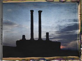 Image représentant Algérie, Timgad, Le Capitole au Soleil couchant