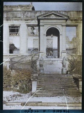 Image représentant Façade de l'ancien palais archiépiscopal, aujourd'hui palais du Tau