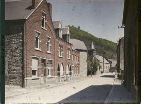 Image représentant Belgique, Hastière, La Grande Rue d'Hastière . rive gauche
