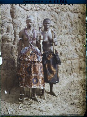 Image représentant Deux féticheuses du Tonnerre ou Hèbiôssô