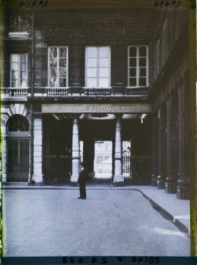 Image représentant Bureau de l'Institut International de Coopération Intellectuelle de la Société des Nations, 2 rue Montpensier (aujourd'hui siège du Conseil Constitutionel)