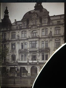 Image représentant Wiesbaden, La restitution industrielle