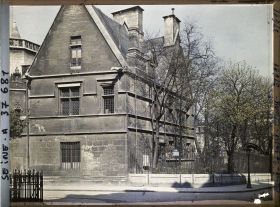 Image représentant Le musée de Cluny rue du Sommerard (actuelle place Paul-Painlevé)