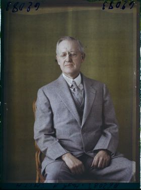 Image représentant Monsieur  https://musee-albert-kahn.s-museum.fr/home/NWQ2OTAwYzNmYjZlZTk1ZWQwODJmMjY4L2dlbmVyaWMtbm90aWNlLXRhYi9hdXRob3JpdHkvNjE3YTc5ZjVjZjhiODk2OGIzMzM3ZDIx/5d6900c3fb6ee95ed082f268/generic-notice-tab/authority/617a79ebcf8b8968b33377f4 Hugh A. Smith