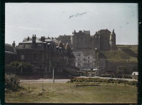 Image représentant Le château vu de la plage