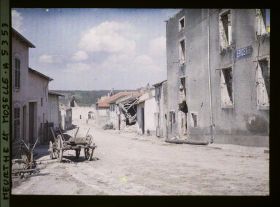 Image représentant France, Crévic, La rue descendante de Crévic
