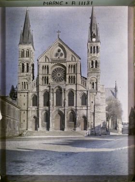 Image représentant Façade de la basilique Saint-Rémi