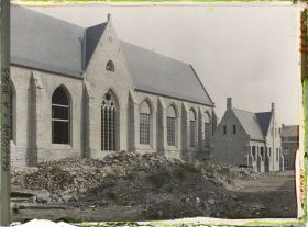 Image représentant Belgique, Ypres, Reconstruction de St Pierre