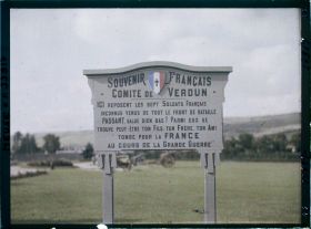Image représentant France, Verdun, La plaque du Souvenir Français