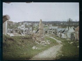 Image représentant France, Thiescourt, Guerre : Les Ruines du Village, qui fut occupé 2 ans par les Allemands