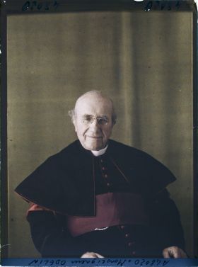 Image représentant Son Eminence  https://musee-albert-kahn.s-museum.fr/home/NWQ2OTAwYzNmYjZlZTk1ZWQwODJmMjY4L2dlbmVyaWMtbm90aWNlLXRhYi9hdXRob3JpdHkvNjE3YTc5ZjVjZjhiODk2OGIzMzM3ZDIx/5d6900c3fb6ee95ed082f268/generic-notice-tab/authority/617a79ebcf8b8968b33374d1 Monseigneur Odelin