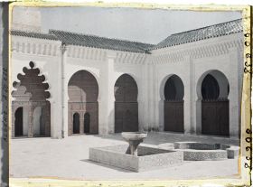 Image représentant La cour de la Grande Mosquée