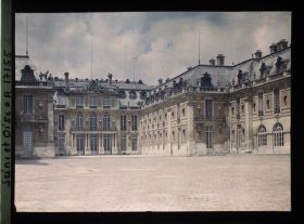Image représentant France, Palais de Versailles, La Cour de marbre