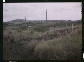 Image représentant France, Boureuil Secteur de Vauquois, La petite Boureuil, au fond, la butte de Vauquois