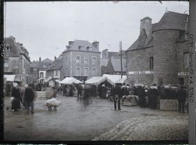 Image représentant Le marché du jeudi sur la place du Marchallac'h