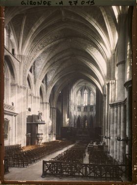 Image représentant France, Bordeaux, Cathédrale (Intérieur)